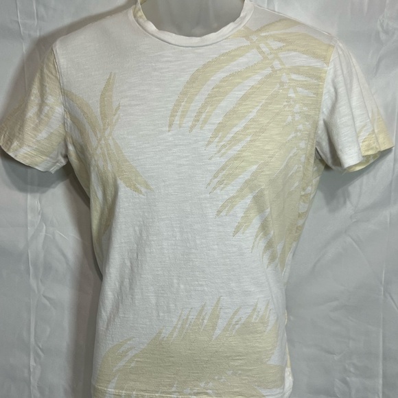 Banana Republic Other - Banana Republic Men’s XS Pattern T-Shirt Cream with Beige Palm Leaves